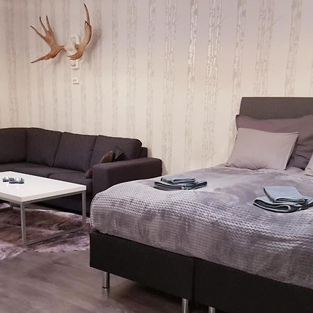Vartiomaja - Beautiful Apartment Near Arktikum Rovaniemi Exteriör bild